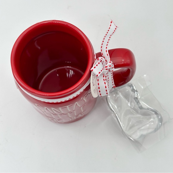 Rae Dunn SANTA’S LITTLE HELPER Red Ceramic Mug with Stocking Cookie Cutter - Picture 2 of 5